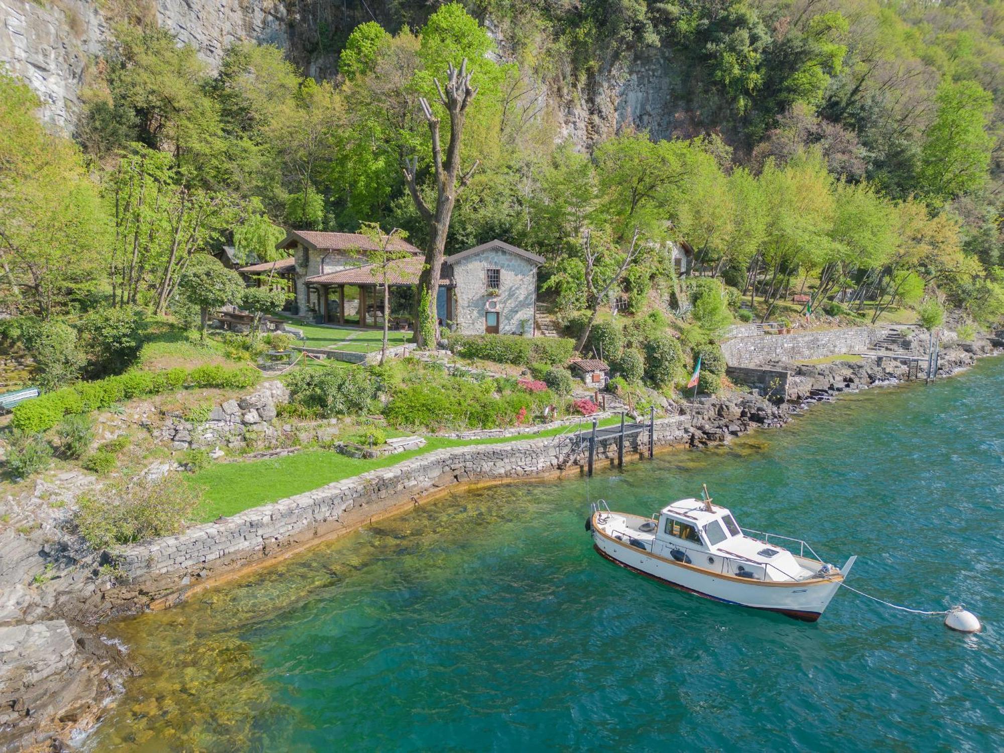 The Writer'S Nest Waterfront Villa By Rent All Como Faggeto Lario Eksteriør billede